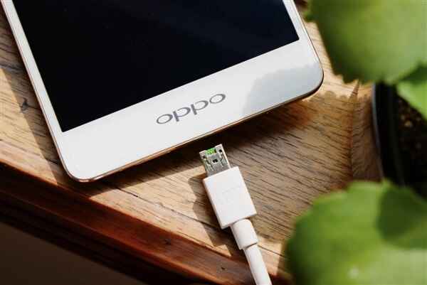 電子產(chǎn)品不配充電器 真的是好事兒嗎